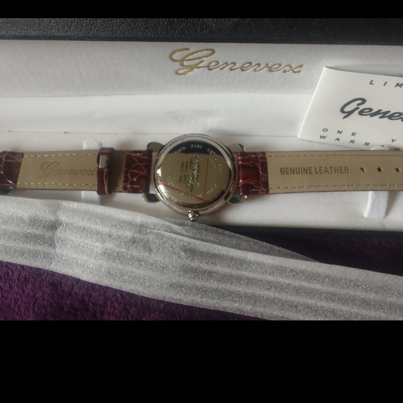 Watch - Picture 3 of 5